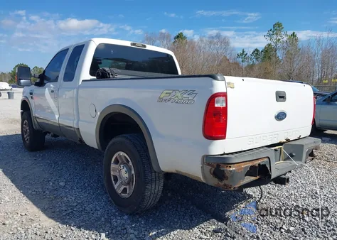 2009 Ford F-250 Fx4 z USA, uszkodzony, nr VIN 1FTSX21549EA86651